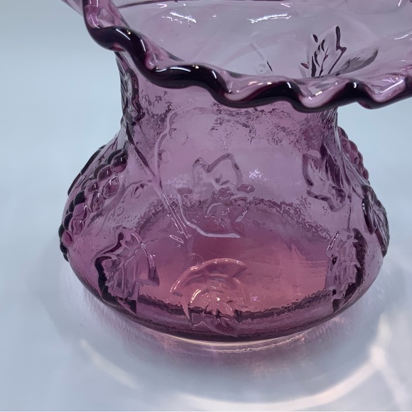 Art Glass Ruffle Basket with Grape design - Picture 3 of 7